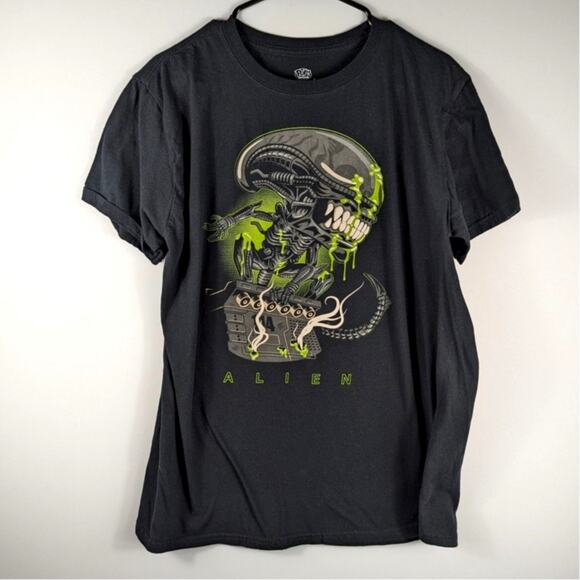 Alien 40th Anniversary Xenomorph T Shirt Mens Large Black Graphic Funko Tee - Picture 1 of 3